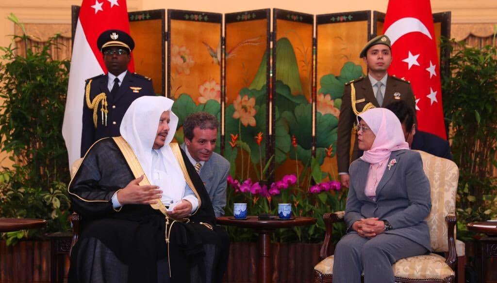 رئيسة سنغافورة تنوه برؤية المملكة 2030
