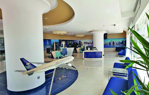 مكاتب شركات الطيران .. التوجه نحو «التطبيقات» أو التصفية والإغلاق