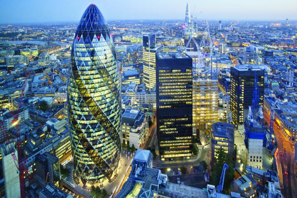 لندن .. تلوث الهواء يشدد الخناق على عاصمة الضباب