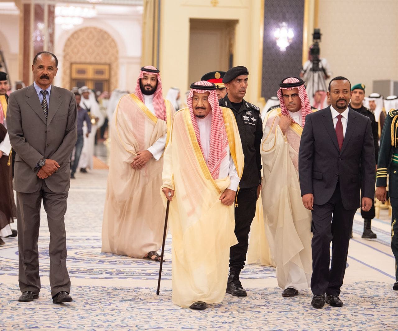 المملكة .. حاضنة السلام العالمي 