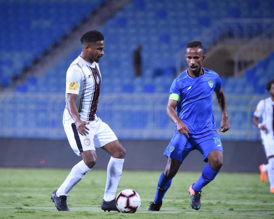 الشباب يهدر نقطتين أمام الفتح والتعاون يهزم الاتحاد