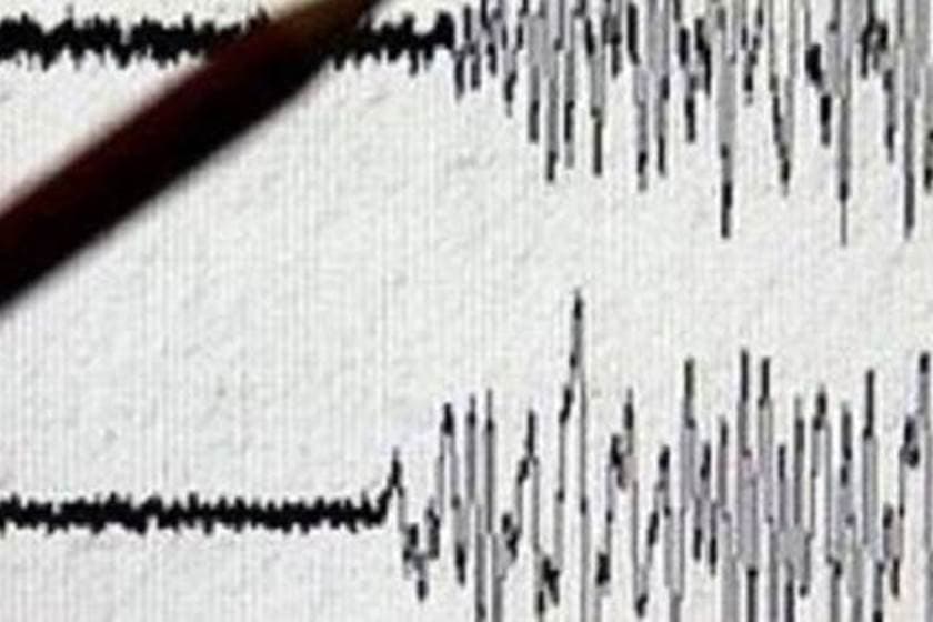 هيئة المسح الجيولوجي الأمريكية: زلزال بقوة 7.7 درجة قبالة إندونيسيا