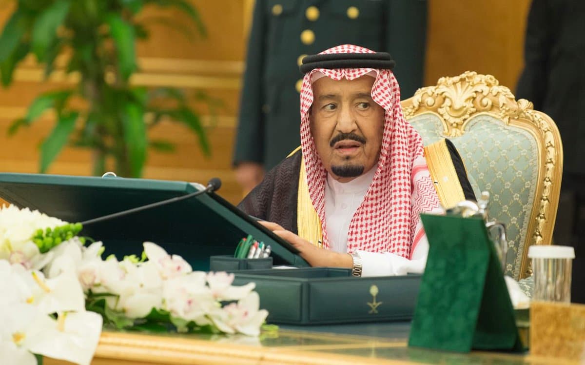 مجلس الوزراء يعدل قائمة أنواع النشاط المستثنى من الاستثمار الأجنبي