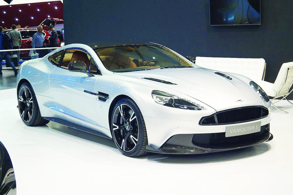 مجهول يشتري أحد خطوط إنتاج سيارات «أستون مارتن»