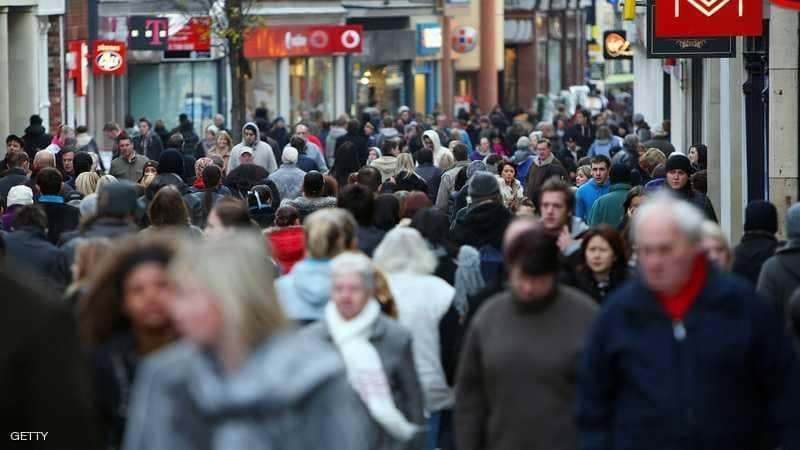 خروج ملايين المتسوقين إلى أسواق بريطانيا‬‎ وحالة استنفار تخوفا من أي هجوم إرهابي