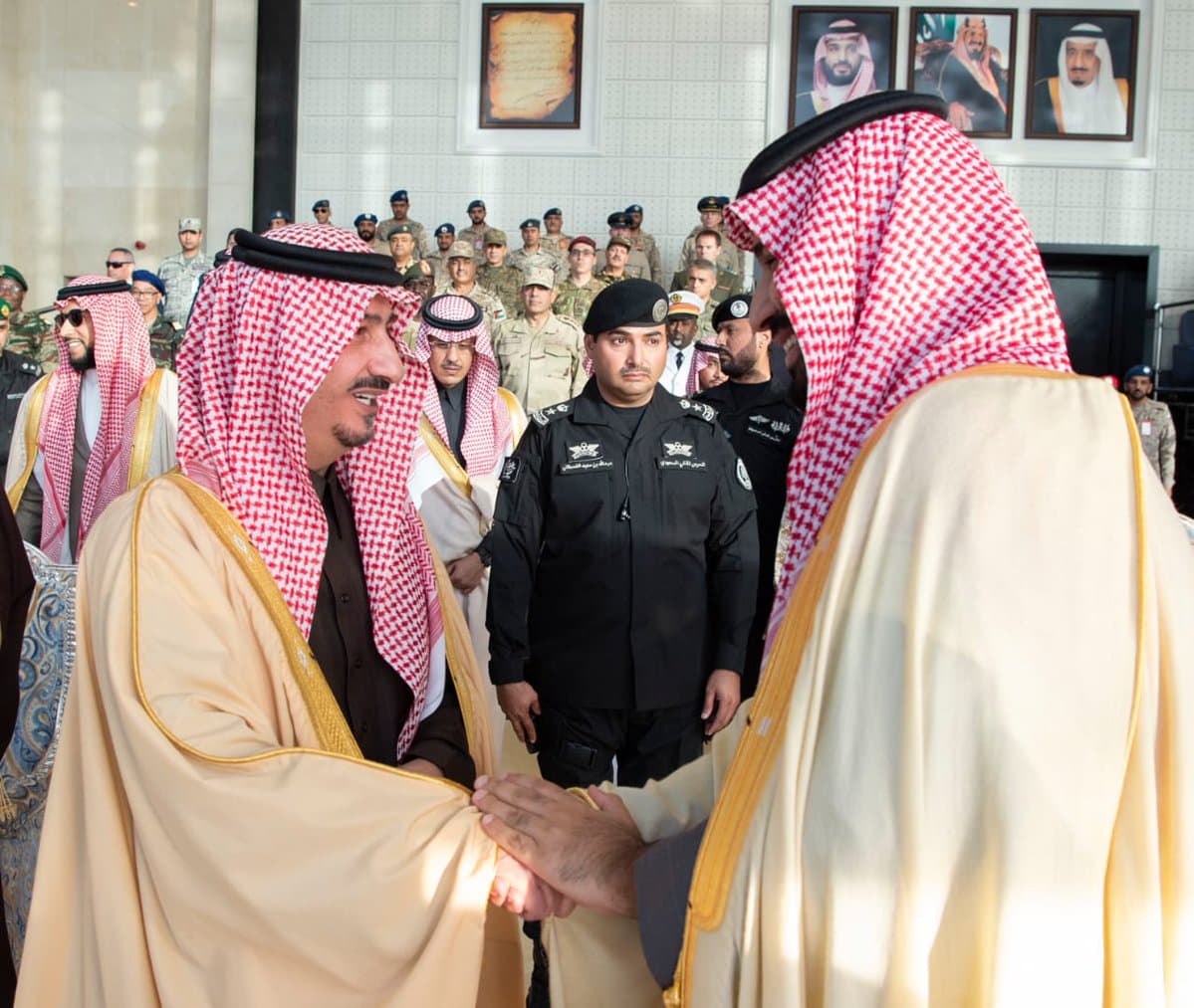 ولي العهد يرعى حفل تخريج الدفعة 95 من طلبة كلية الملك فيصل الجوية