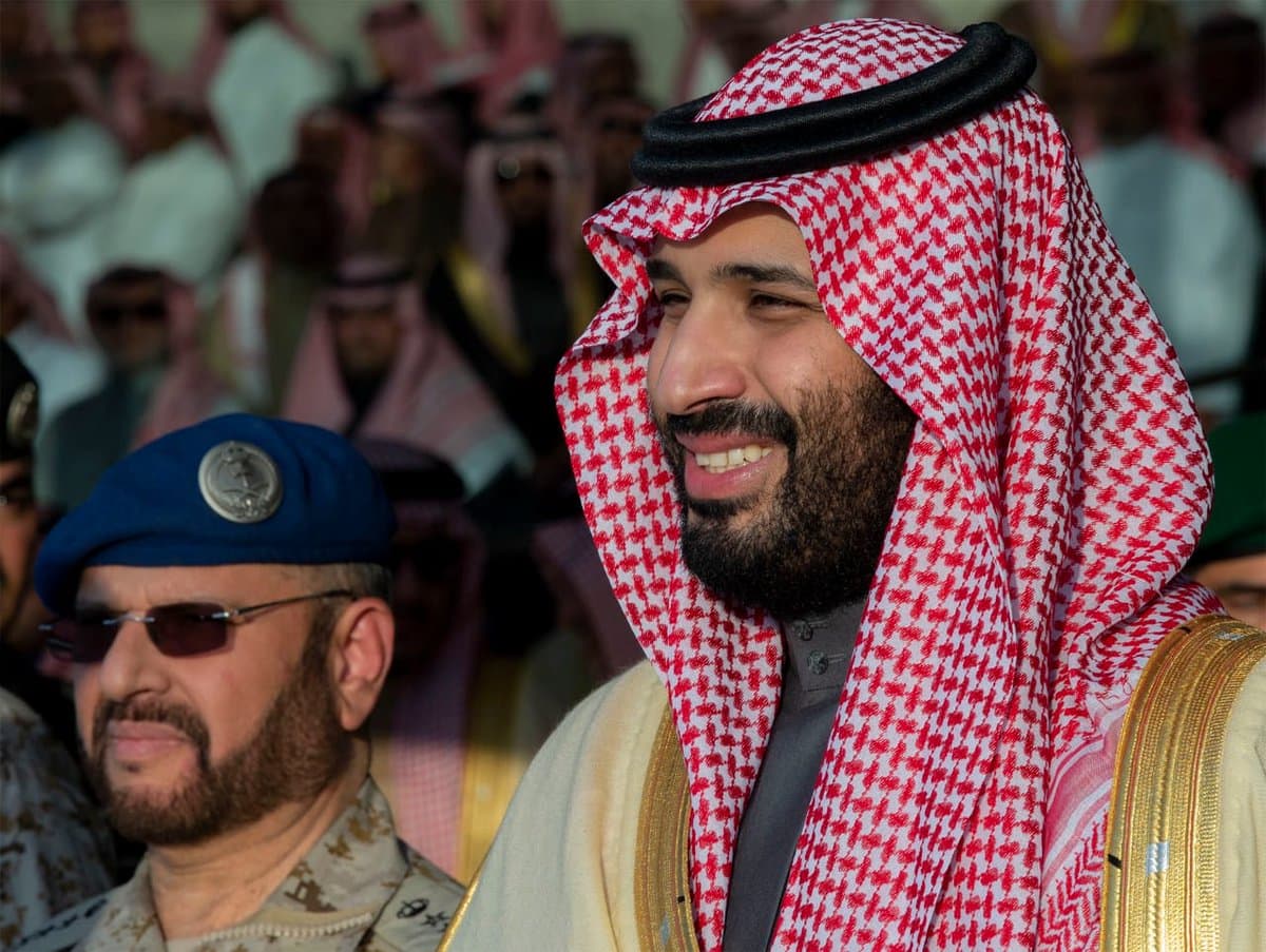 ولي العهد يرعى حفل تخريج الدفعة 95 من طلبة كلية الملك فيصل الجوية