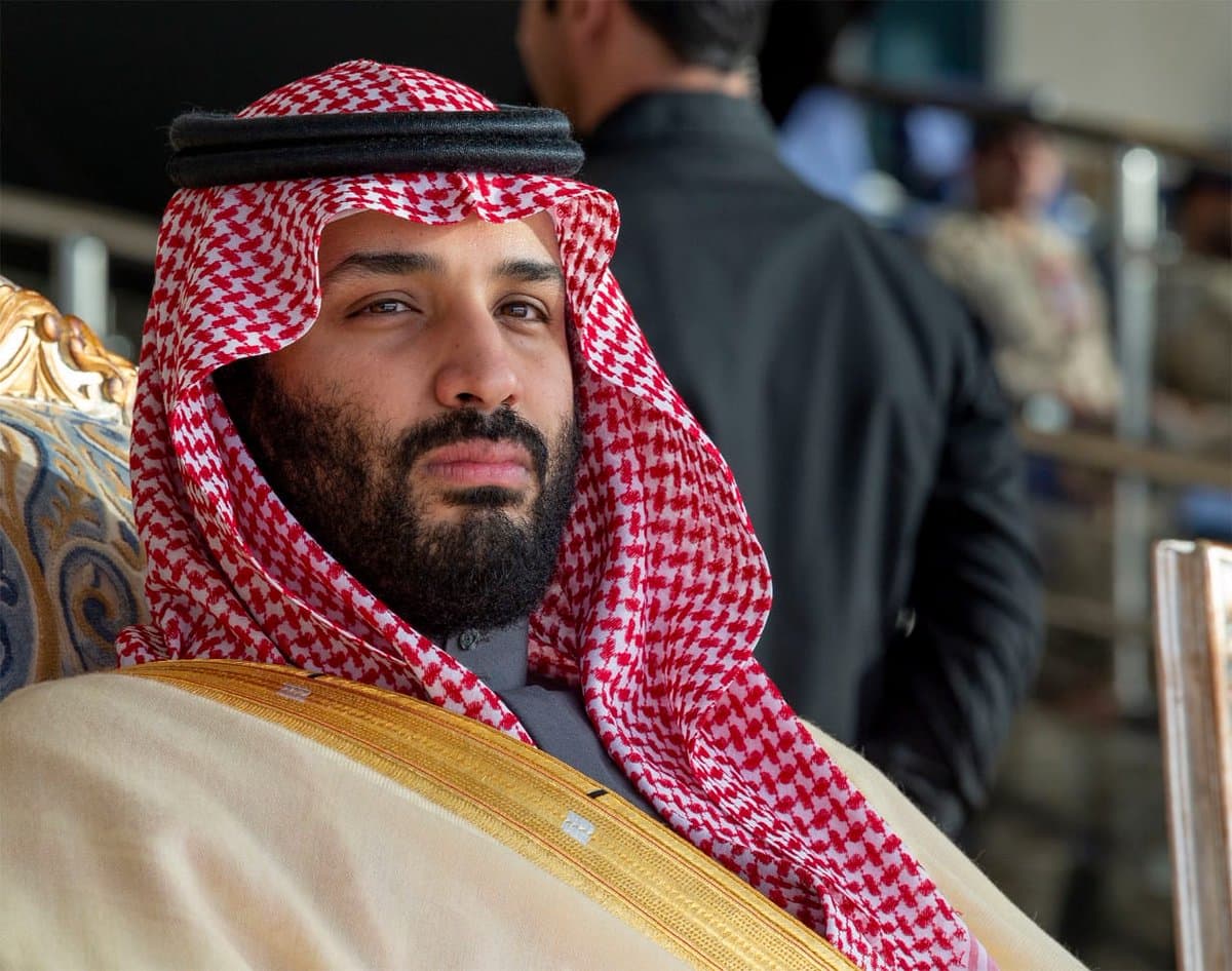 ولي العهد يرعى حفل تخريج الدفعة 95 من طلبة كلية الملك فيصل الجوية