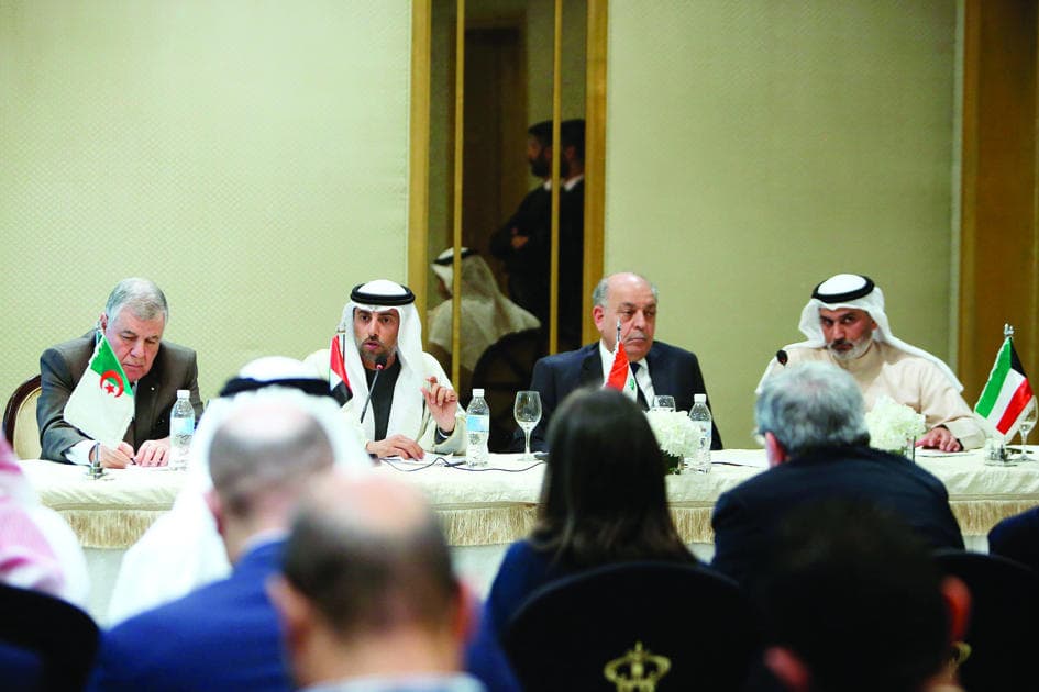  وزير الطاقة الإماراتي: منتجو «الصخري» أول من سيتألم من الأسعار المنخفضة 