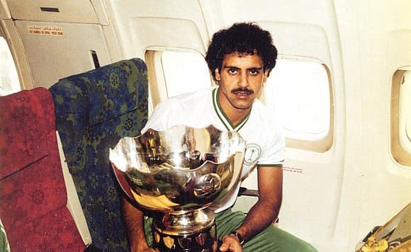 شايع النفيسة .. سباح ولاعب درجة أولى أصبح أول مهاجم سعودي يضع بصمة آسيوية