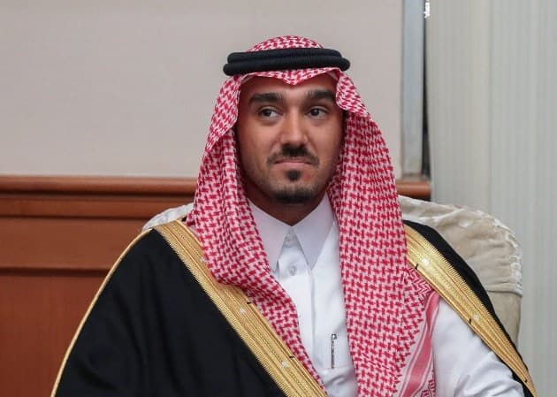 السيرة الذاتية للأمير عبدالعزيز بن تركي بن فيصل رئيس هيئة الرياضة