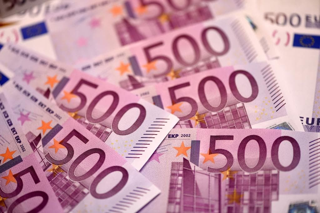 بعد عشرين عاما على إطلاقه.. اليورو عملة كبرى ينقصها التضامن الأوروبي