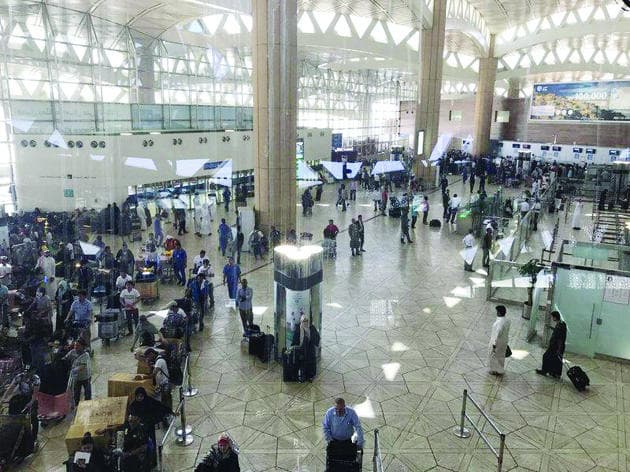 139.8 ألف تأشيرة «تجارية واستثمارية» في 11 شهرا .. تشكل 44 %