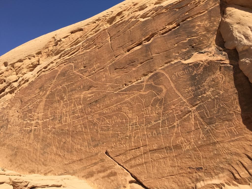 العلا في 50 صورة.. من زمن الأنباط إلى عصر الرؤية 