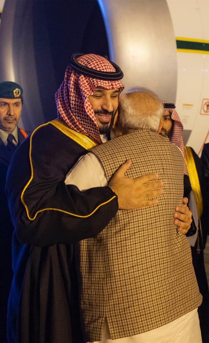 ولي العهد يصل الهند في ثاني محطات جولته الآسيوية