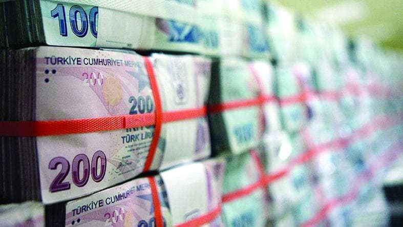 «ستاندرد آند بورز»: الليرة التركية ستنخفض حتى 2022