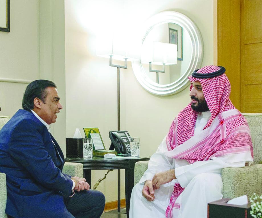 .. ويستعرض  مع رئيس «ريلاينس» الاستثمار في البترول والغاز بالهند