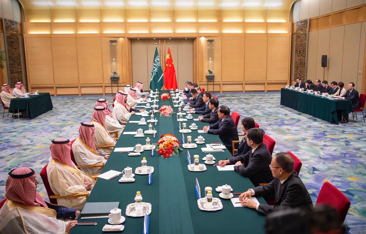 الرياض وبكين تعززان الشراكة بـ 12 اتفاقية تعاون ومذكرة تفاهم