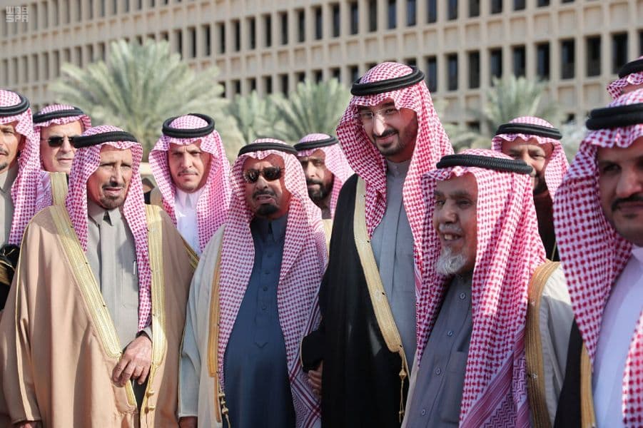 الأمير عبدالله بن بندر يستقبل أمراء الأفواج ووكلاءهم بوزارة الحرس الوطني