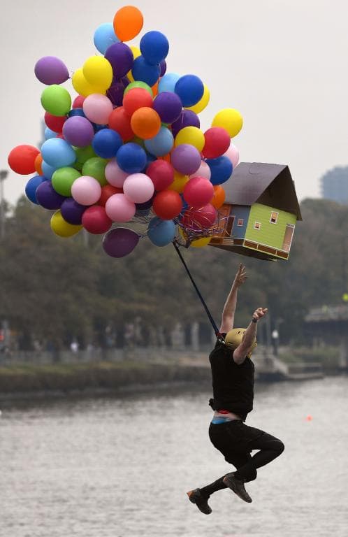 الرجل الطائر