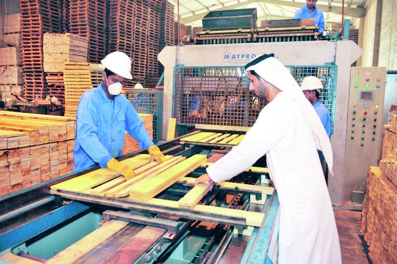 «منشآت»: 9810 شركات استفادت من مبادرة استرداد الرسوم الحكومية