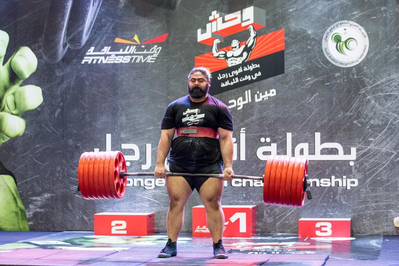 المري واليامي يتوجان بطل وقت اللياقة لأقوى رجل في المملكة