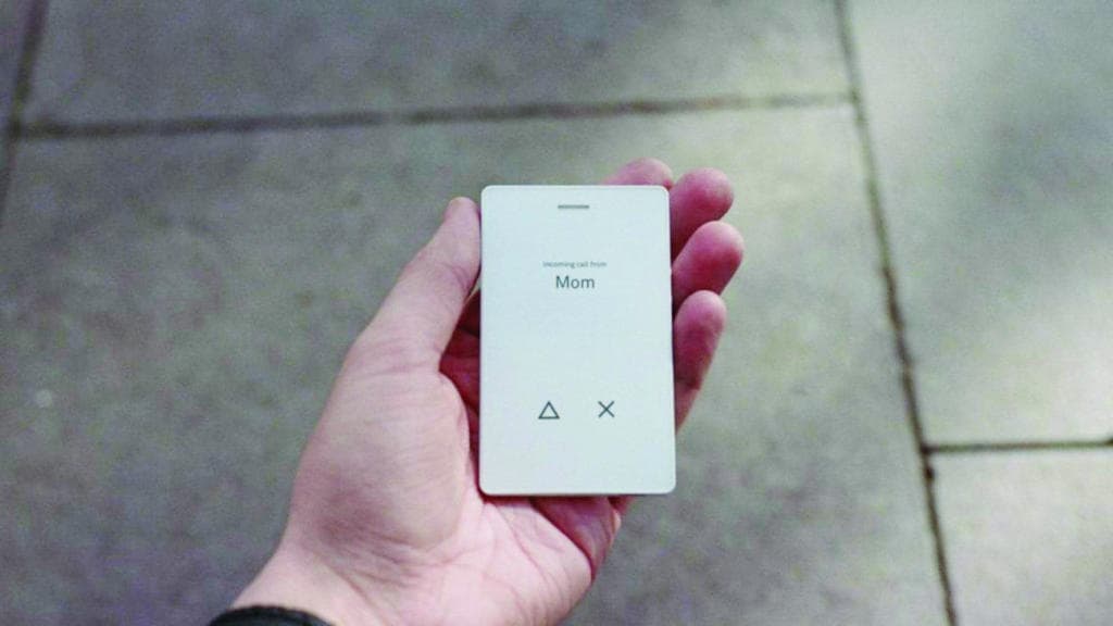 "هاتف غبي" لمواجهة إدمان مواقع التواصل