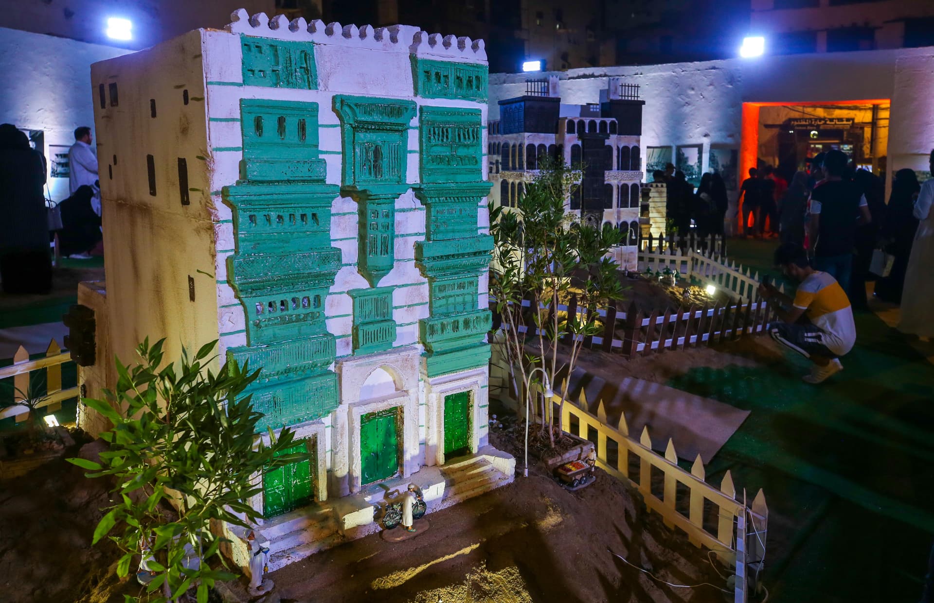 قصة مصورة | افتتتاح مهرجان جده التاريخية