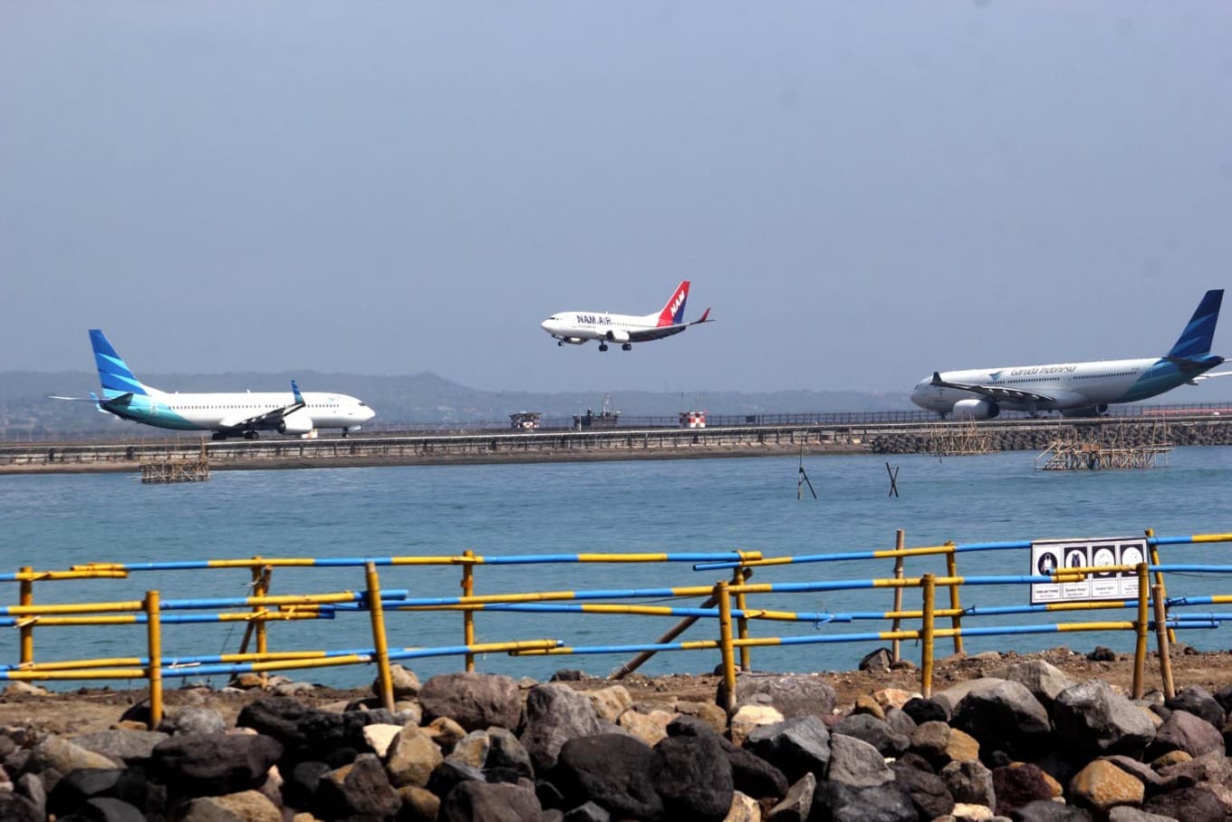 اندونيسيا تصدر قرارا يجبر شركات الطيران على خفض الأسعار