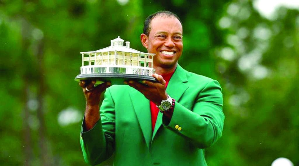 ريمونتادا وودز .. النمر يذهل العالم باستعادة أفضل مستوياته