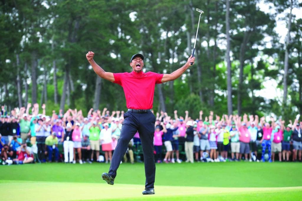 ريمونتادا وودز .. النمر يذهل العالم باستعادة أفضل مستوياته