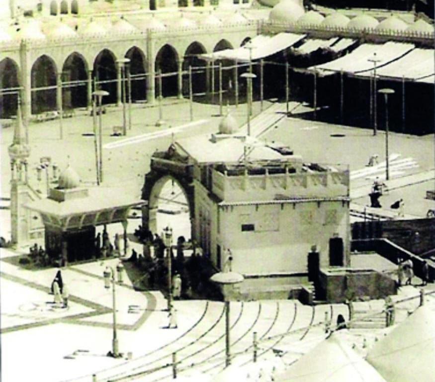 كذبة الأعرابي وبئر زمزم