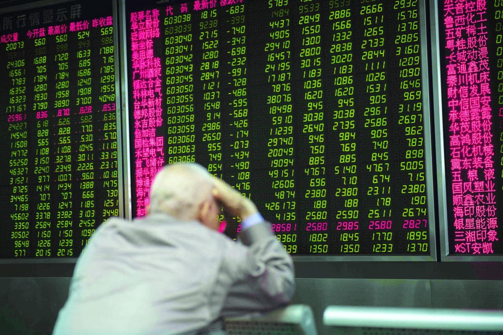  بعد تصاعد التوتر التجاري بين واشنطن وبكين .. قلق في الأسواق العالمية 