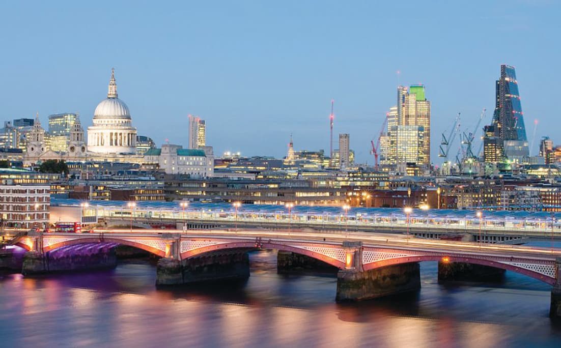 ألبوم صور من لندن يحدد أبعاد "مدينتي الفاضلة"