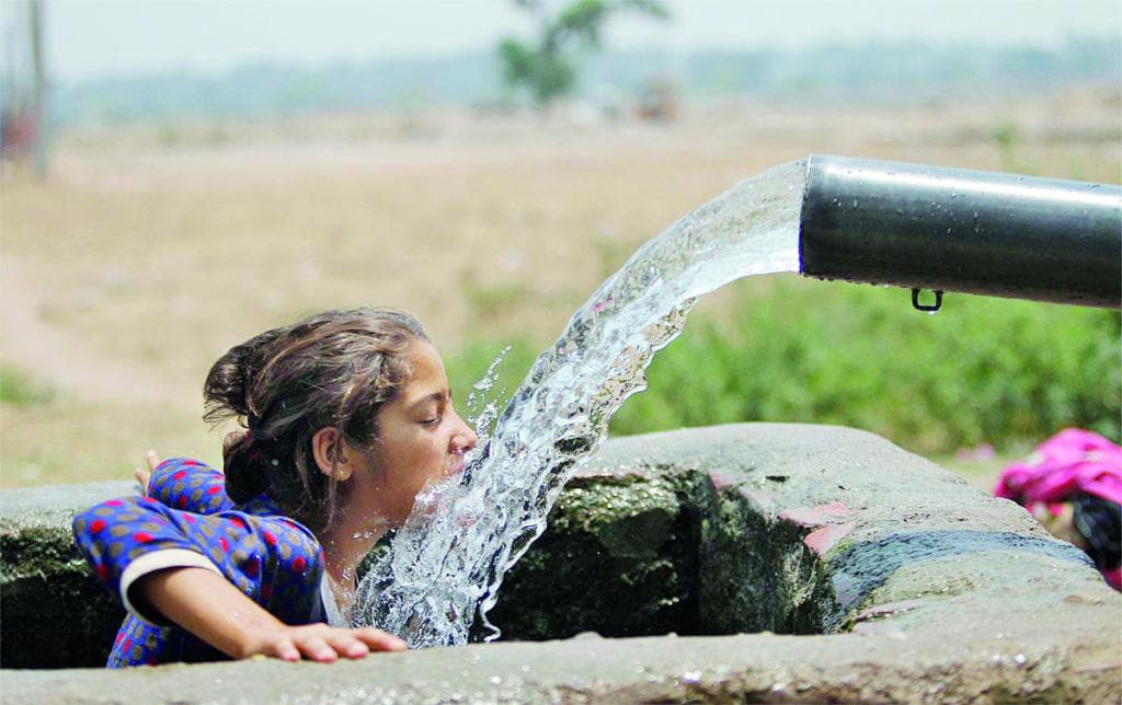 الهند تتصبب عرقا .. درجات الحرارة بلغت مستويات حارقة