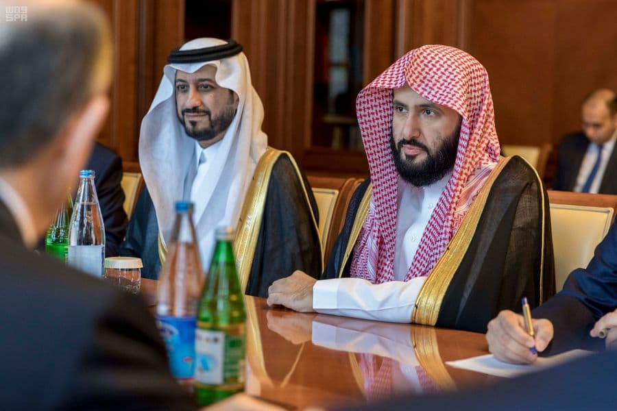 وزير العدل يلتقي رئيس مجلس الوزراء الأذربيجاني