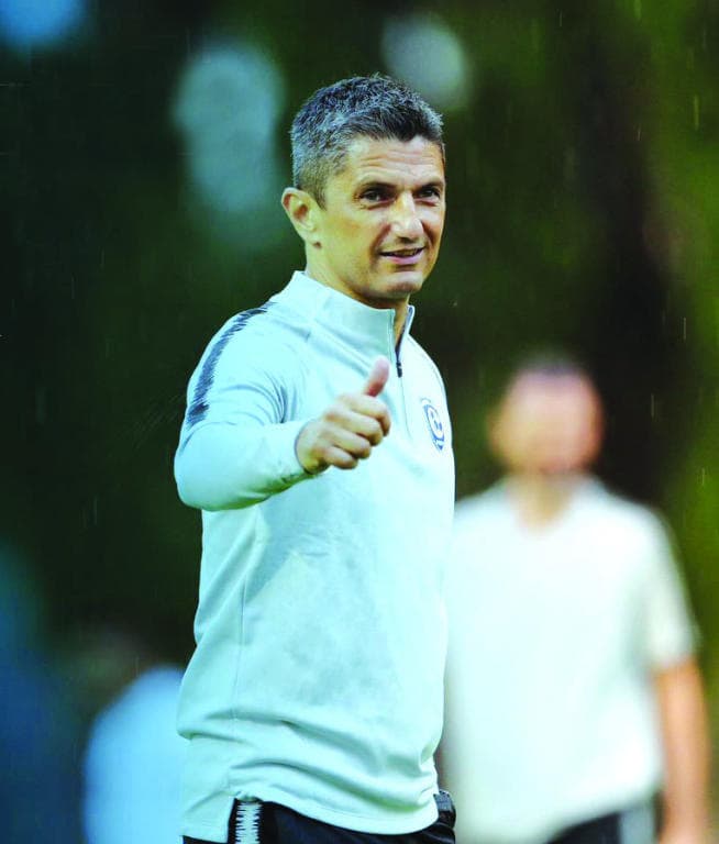 ابن نافل: أي منتج سيليق بالهلال