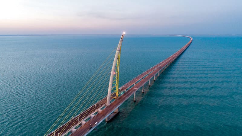 جسر الشيخ جابر .. مشروع تنموي كويتي وركيزة أساسية نحو المستقبل