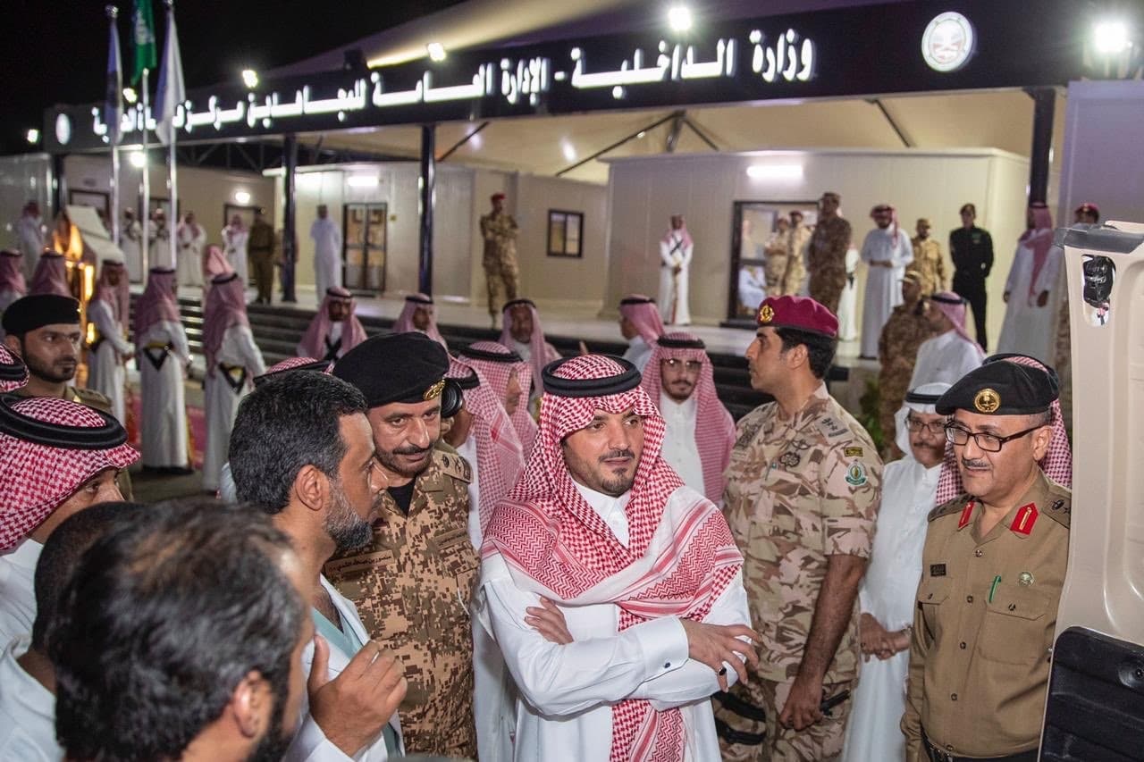 وزير الداخلية يثمن عمل رجال الأمن المشاركين في مهمة الحج
