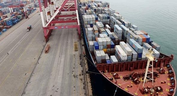 ارتفاع الفائض التجاري الياباني مع الولايات المتحدة قبيل مفاوضات