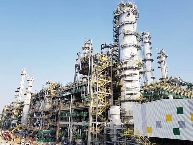 113.6 مليار ريال إيرادات "البتروكيماويات" خلال النصف الأول .. و 8.3 مليار صافي الأرباح