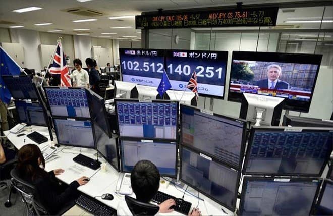 مؤشر بورصة لندن الرئيسي يغلق على انخفاض