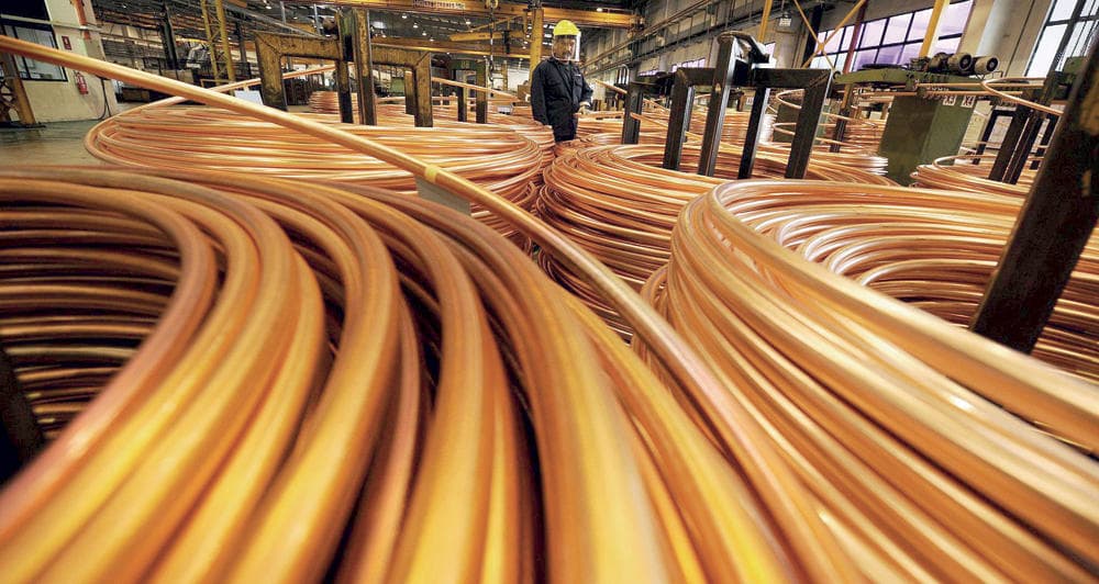 أكبر انخفاض أسبوعي للنحاس في عام  وأسعار القطن الأدنى في 3 أعوام