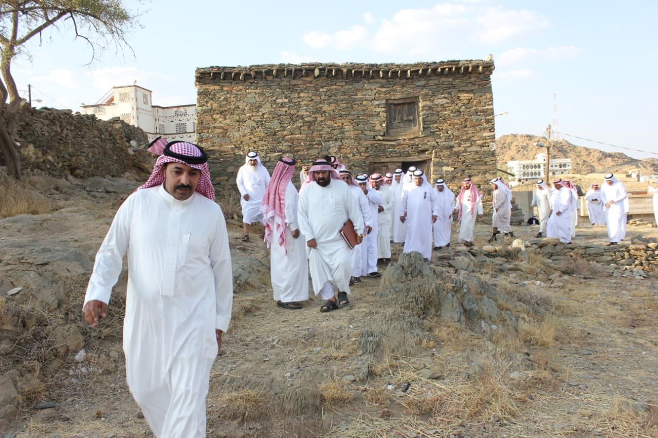 جوانب مضيئة من حياة بخروش بن علاس في ندوة تاريخية