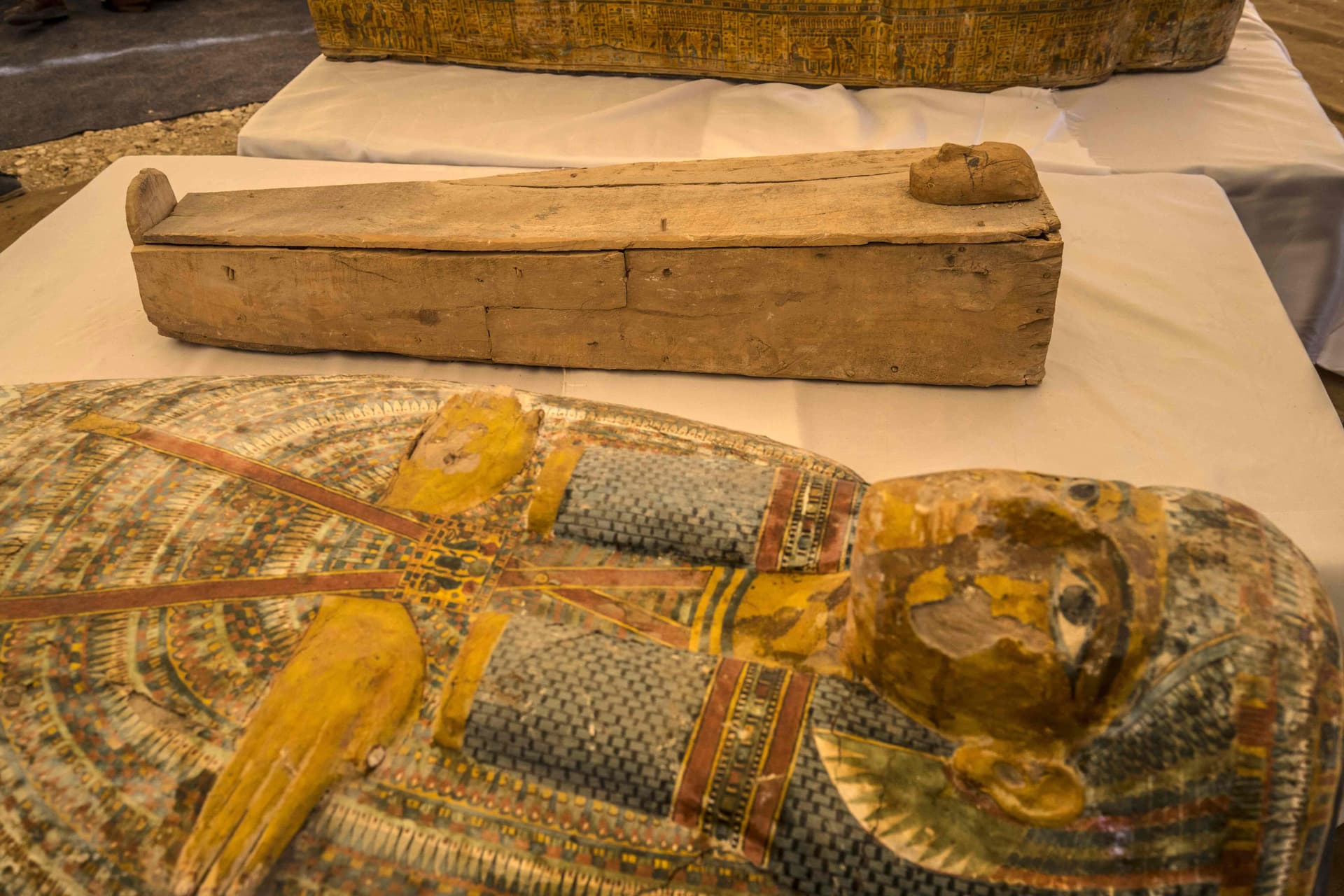 الكشف عن أكبر خبيئة آدمية منذ أكثر من قرن في الأقصر.. تضم 30 تابوتا