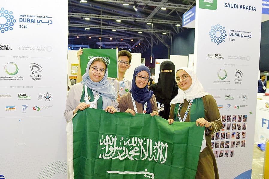 فريق سعودي يشارك في بطولة العالم للروبوتات والذكاء الاصطناعي في دبي