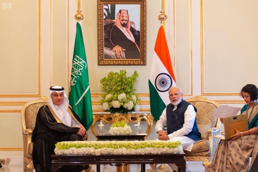 رئيس وزراء الهند يبحث مع وزراء "الطاقة" و "العمل" و"البيئة" أوجه التعاون