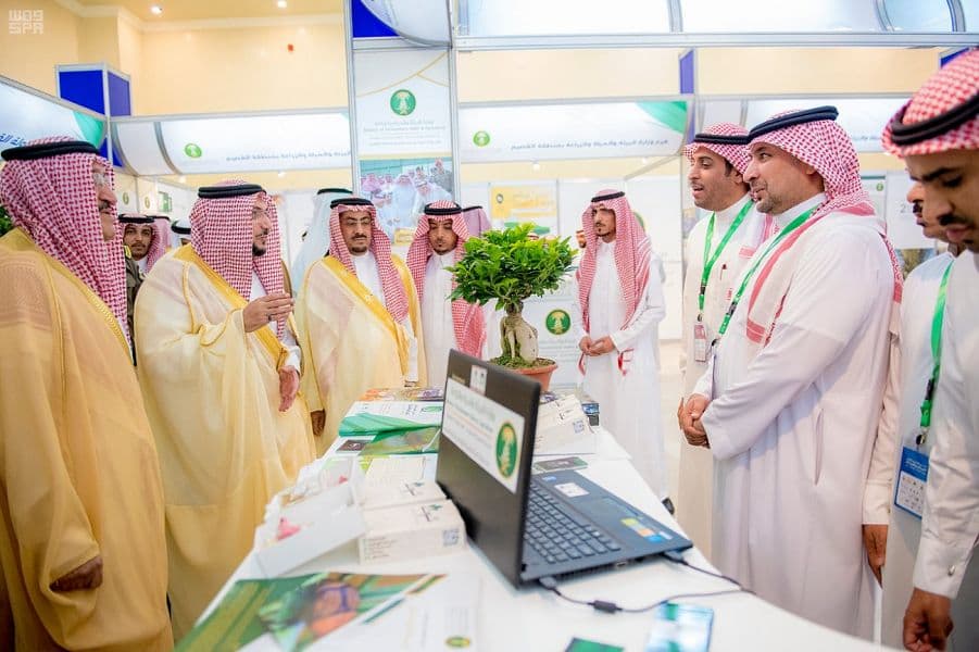 أمير القصيم يدشن «الزراعة الذكية ابداع وأمن غذائي»