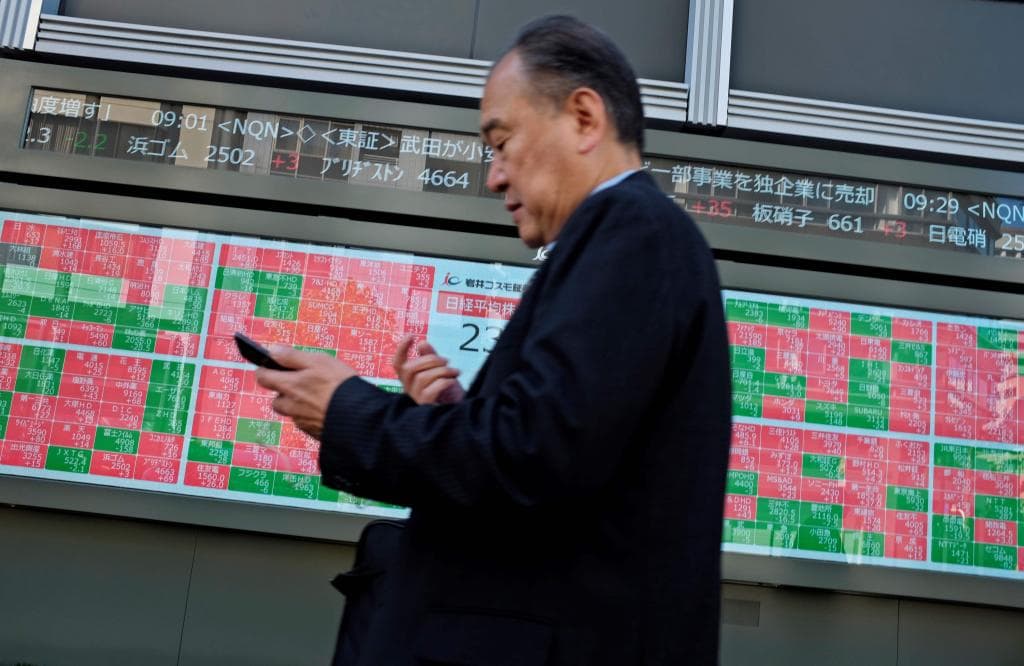 نيكي يبلغ ذروة 13 شهرا وعودة الاهتمام لأسهم الدورة الاقتصادية