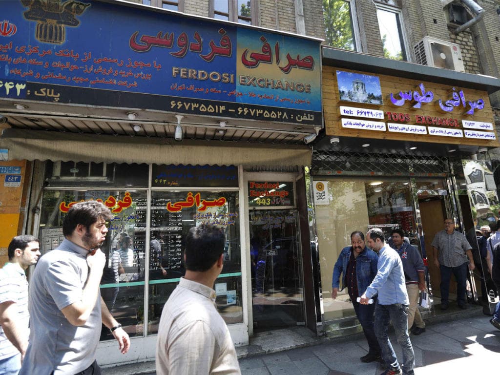 انكماش مستمر لتجارة إيران مع أوروبا .. آلية الالتفاف على العقوبات تفشل في إنعاشها